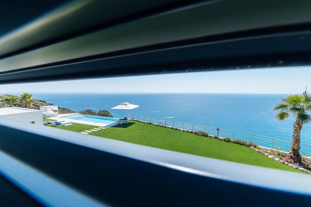 Villa Sabrina Riviera Dei Fiori A Picco Sul Mare Con Piscina Privata ,Wellness & Spa Imperia Kültér fotó