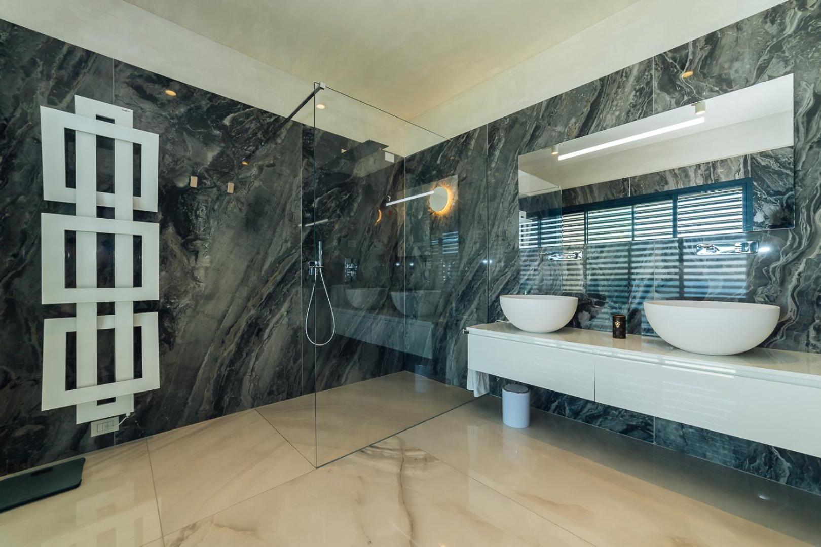 Villa Sabrina Riviera Dei Fiori A Picco Sul Mare Con Piscina Privata ,Wellness & Spa Imperia Kültér fotó